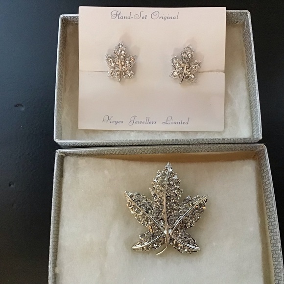 Keyes Jewellers Limited Jewelry - Vintage Signed Keyes Rhinestone Maple Leaf Brooch with Matching Earrings